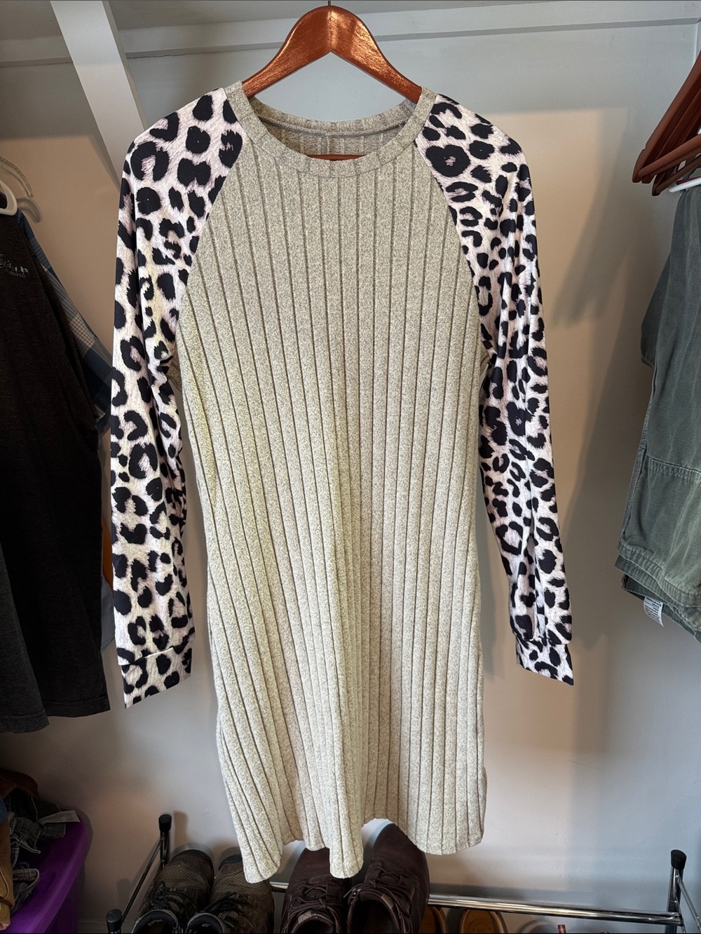 Women’s Ribbed Knit Dress with Leopard Print Raglan Sleeves